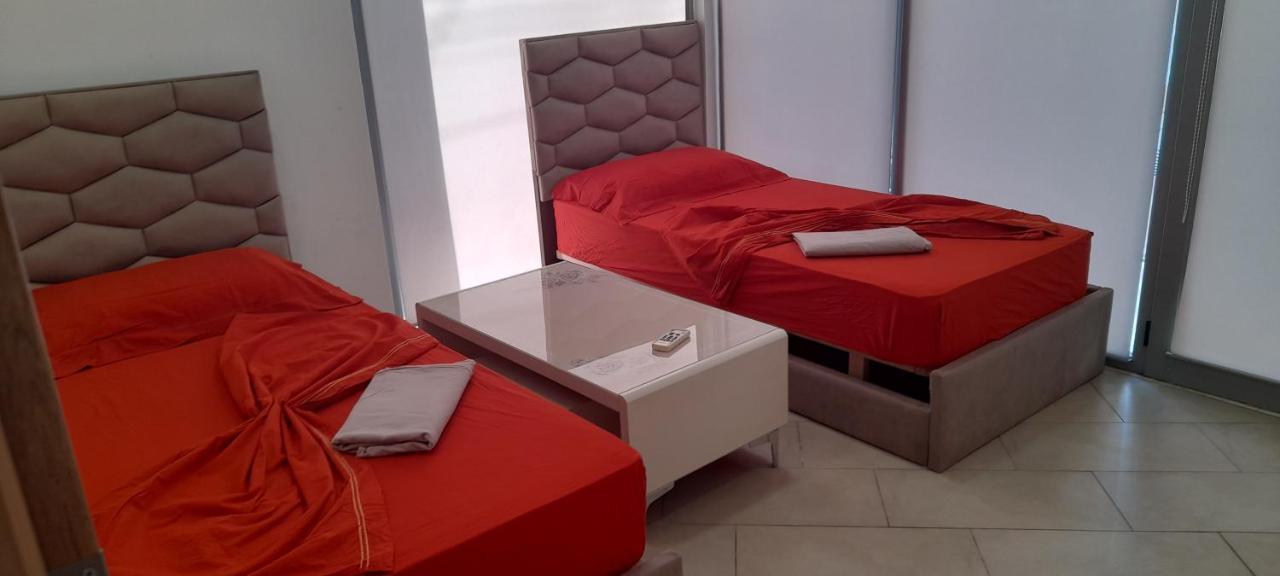 Eri Apartament Apartment *
